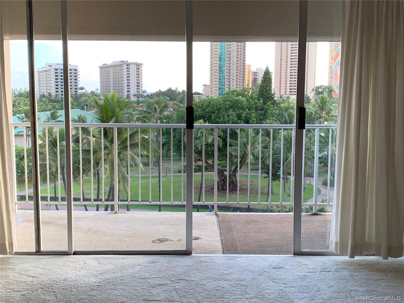 430 Keoniana Street #306, Honolulu, HI 96815