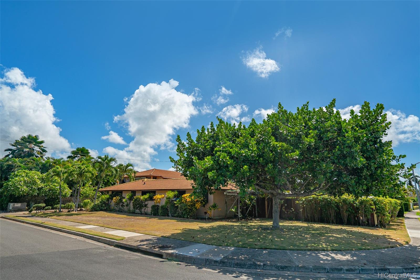 4539 Farmers Road Honolulu, HI 96816