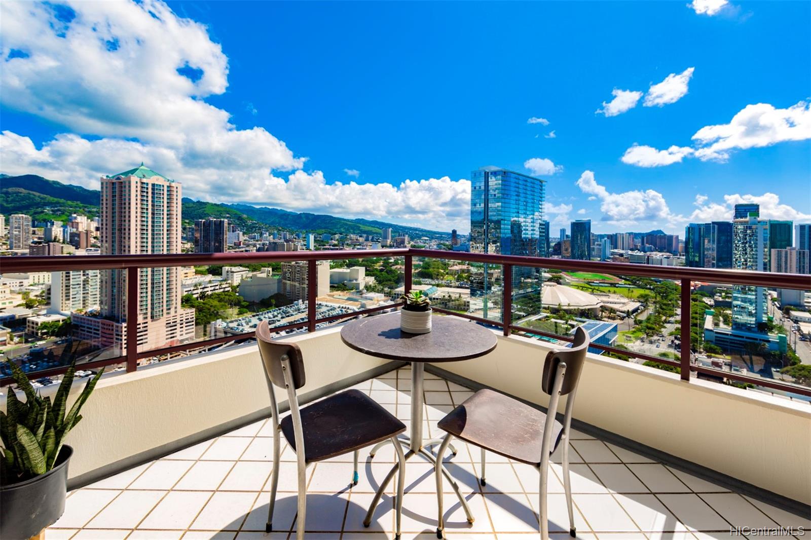 725 Kapiolani Boulevard #2905, Honolulu, HI 96813