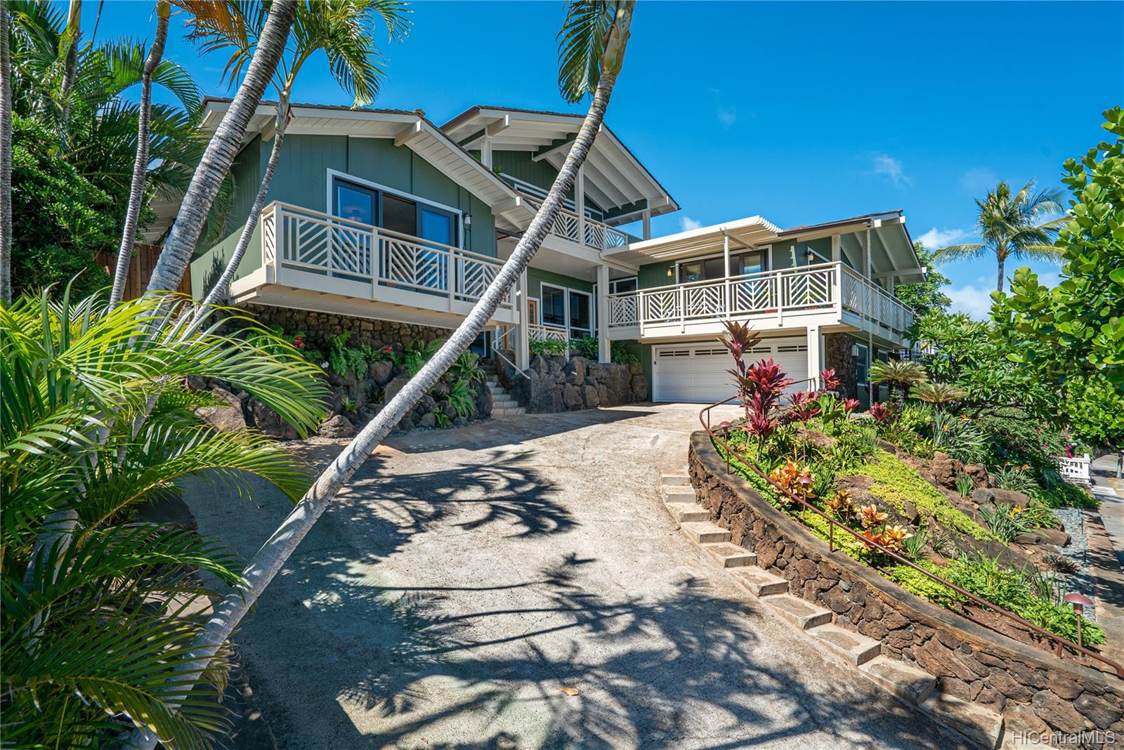 1422 Laamia Street Honolulu, HI 96821