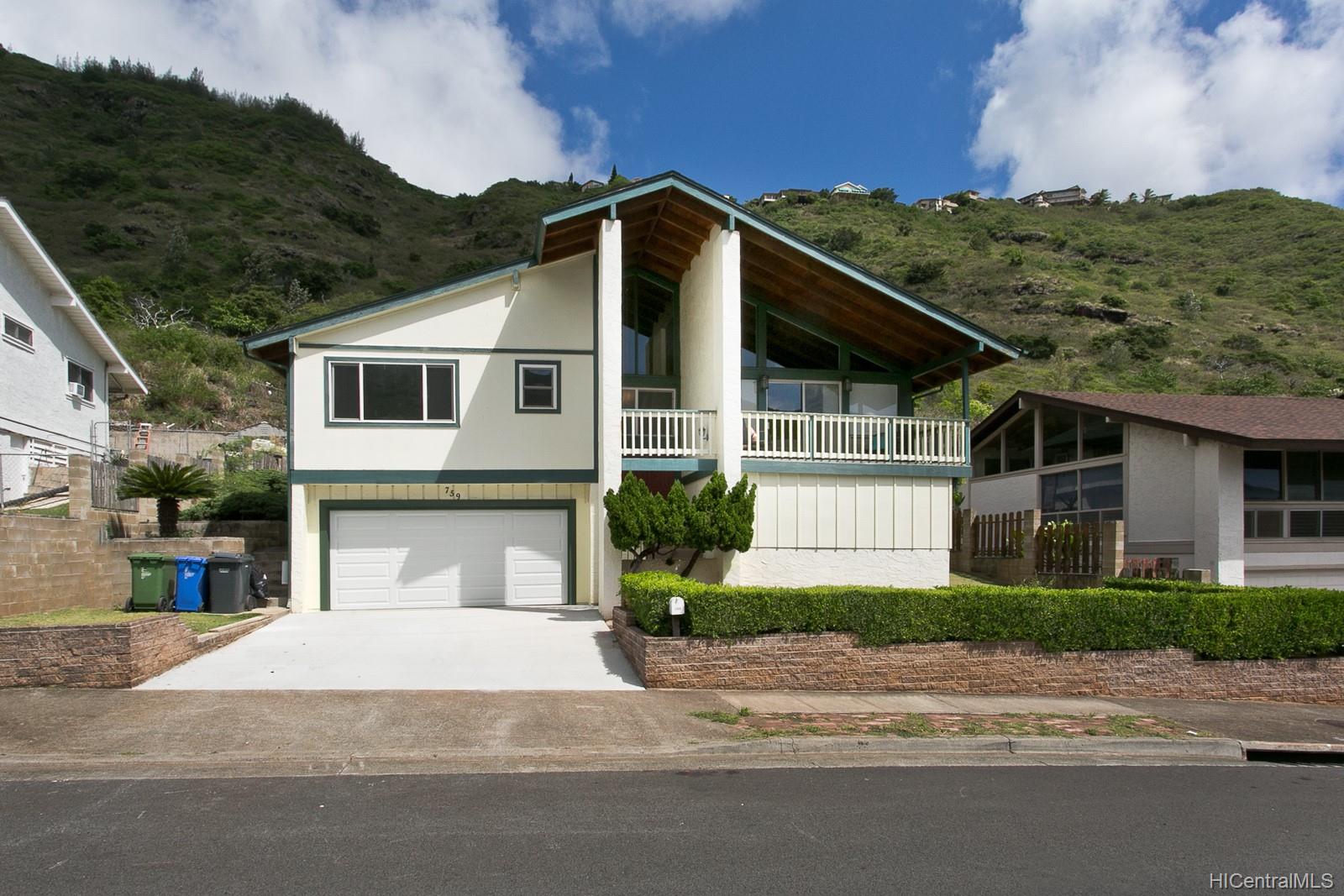 759 Hahaione Street Honolulu, HI 96825