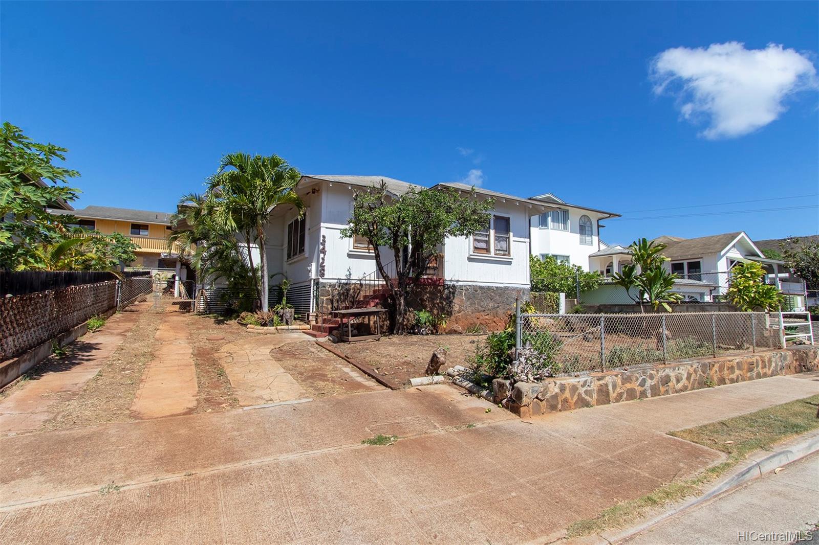 3428 Winam Avenue Honolulu, HI 96815