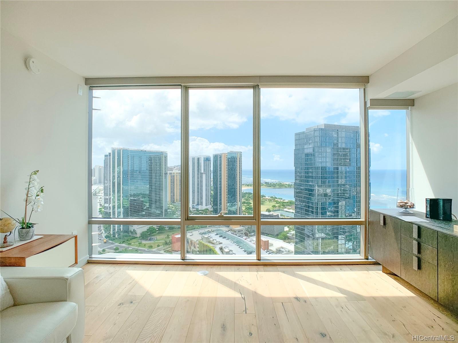 1001 Queen Street #3210, Honolulu, HI 96814