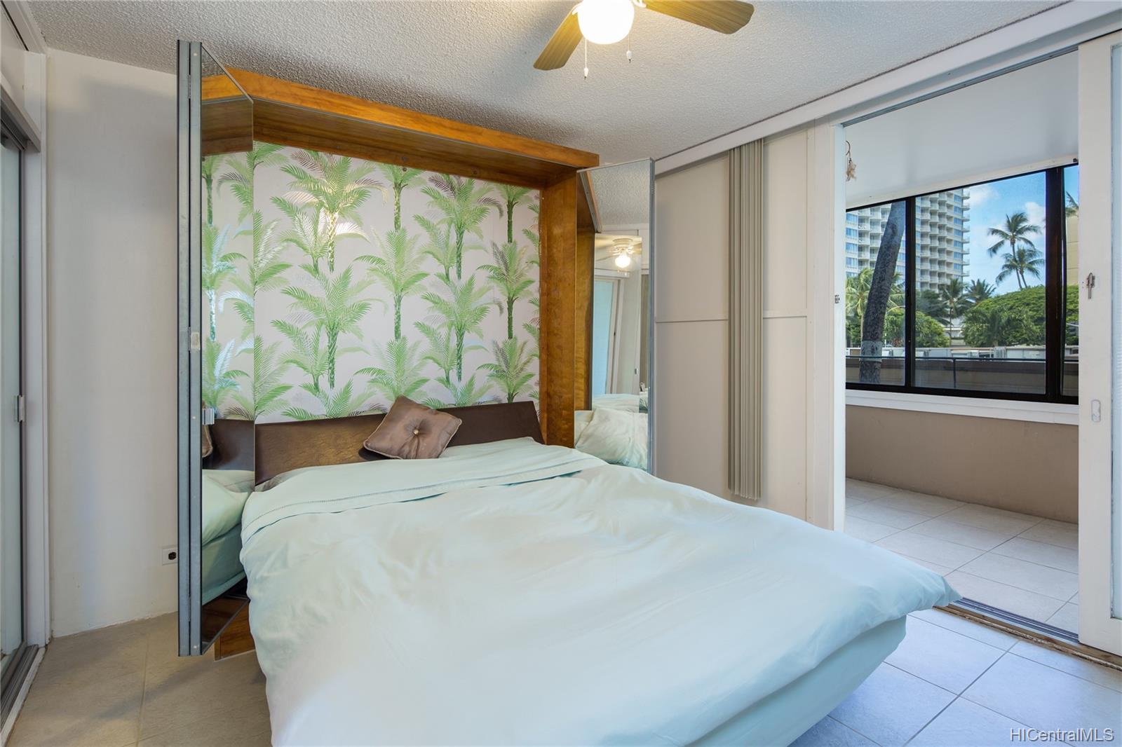 1720 Ala Moana Boulevard #205B, Honolulu, HI 96815