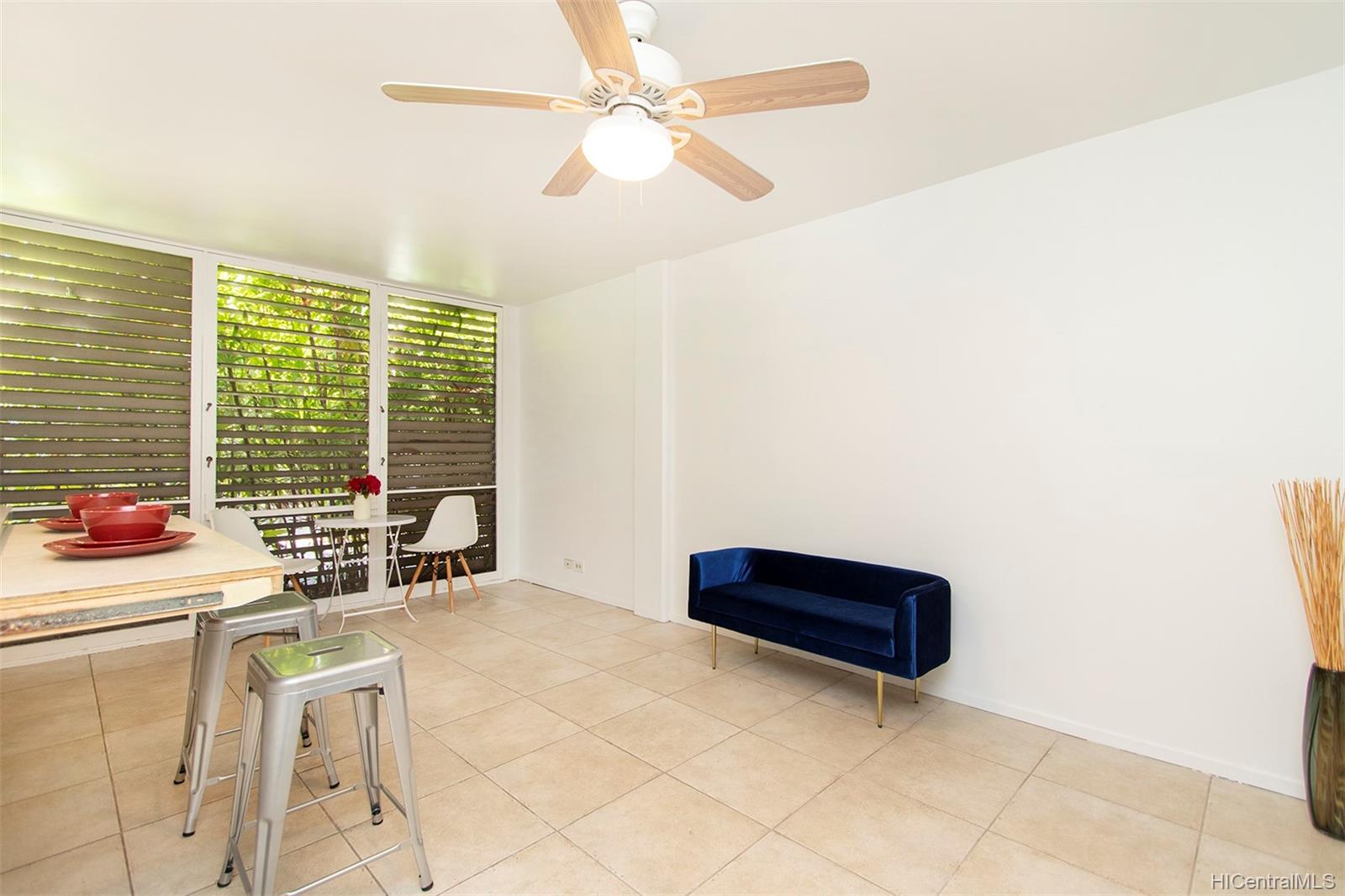 1190 Wilder Avenue #A103, Honolulu, HI 96822