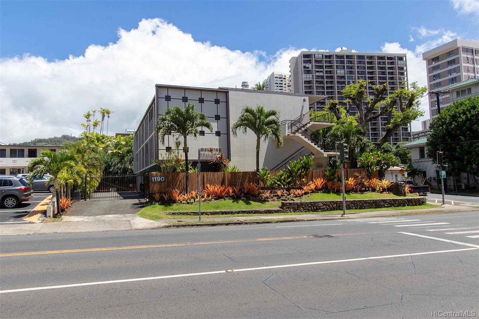 1190 Wilder Avenue #A103, Honolulu, HI 96822