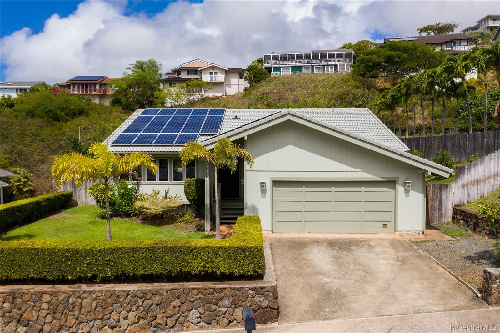 7404 Ainanani Place Honolulu, HI 96825