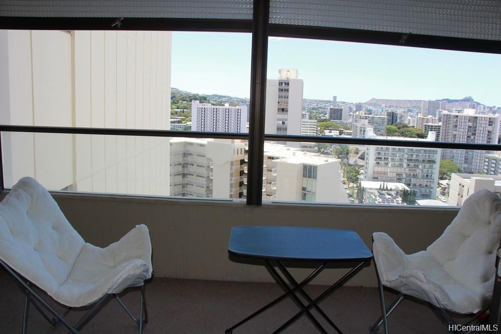 1717 Mott Smith Drive #1909, Honolulu, HI 96822