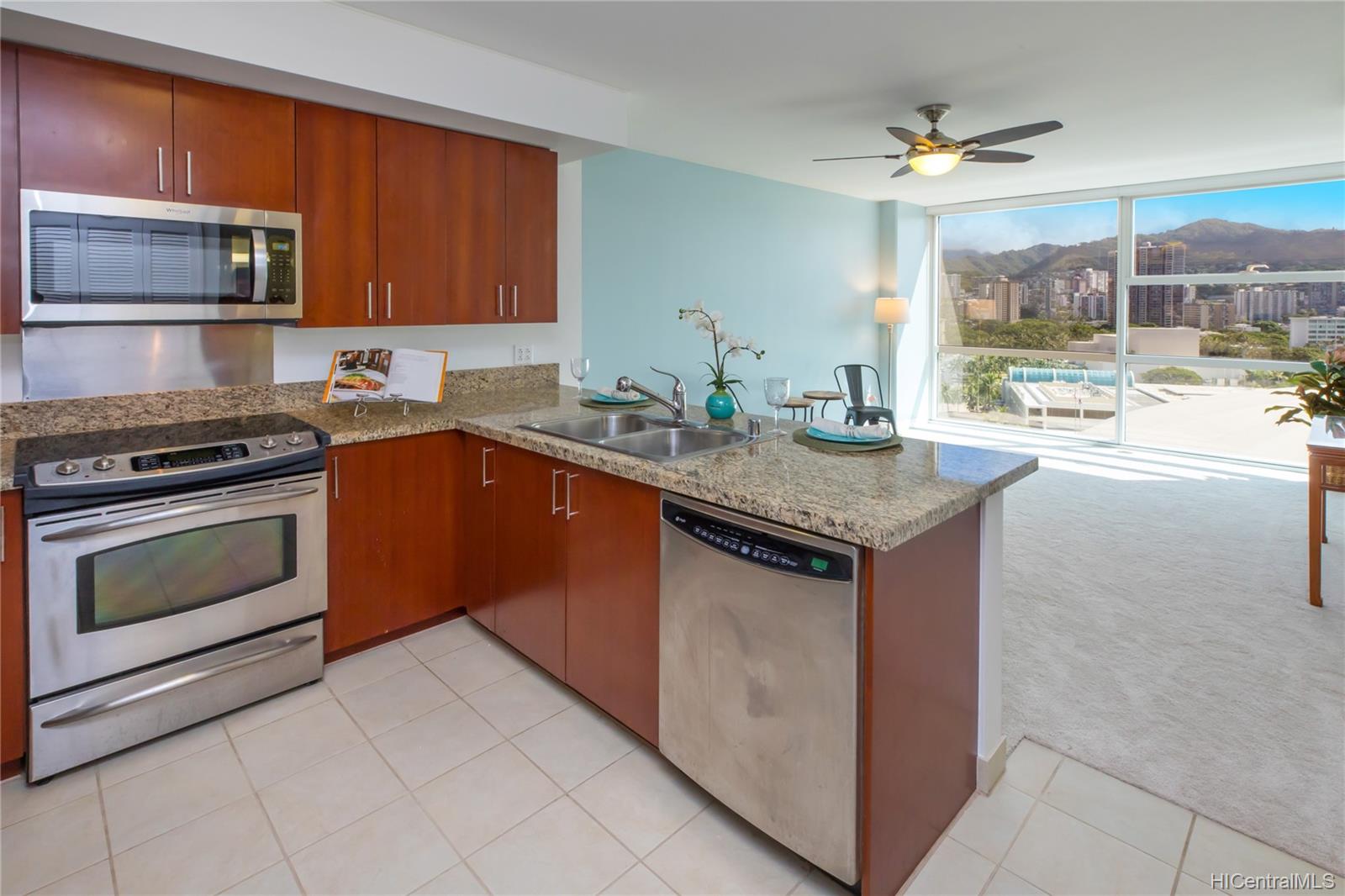 909 Kapiolani Boulevard #1605, Honolulu, HI 96814