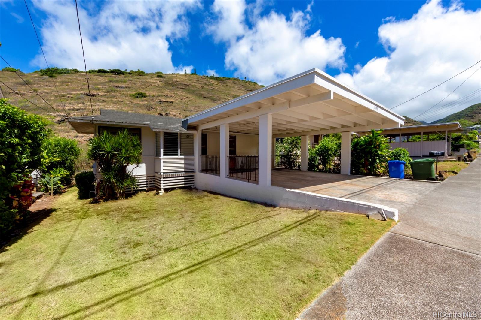 1490 Ainakoa Avenue Honolulu, HI 96821