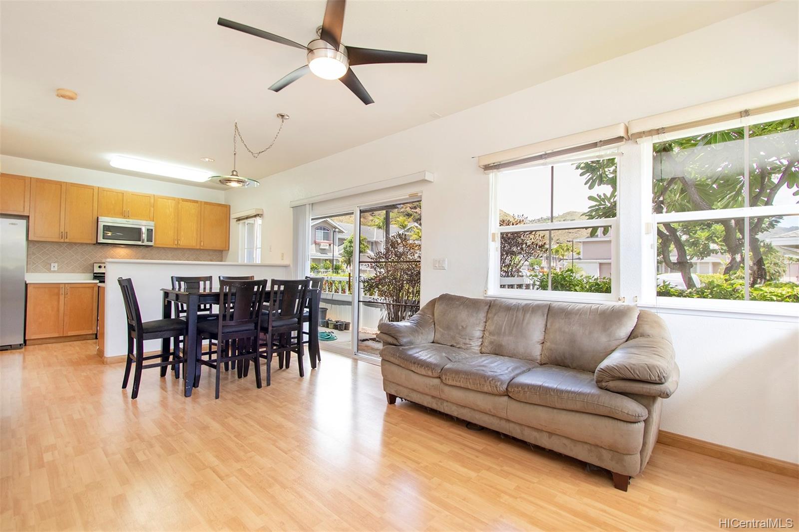 7098 Hawaii Kai Drive #33, Honolulu, HI 96825