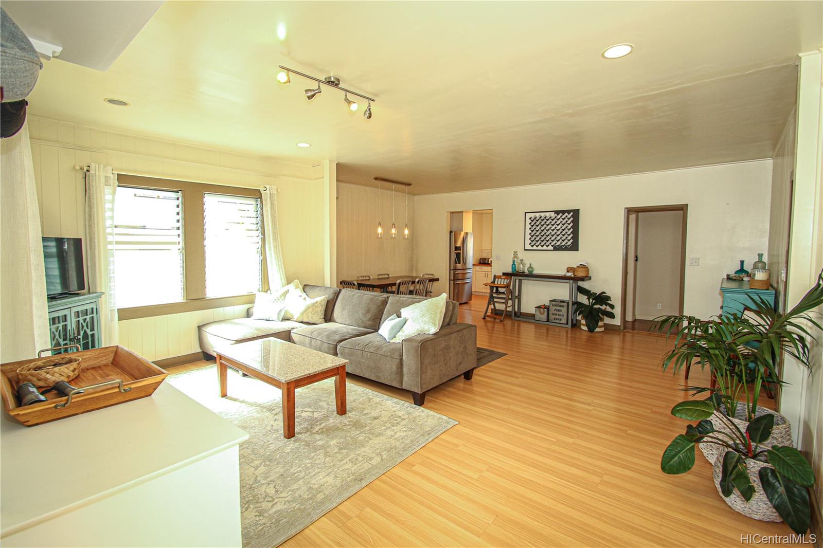 1520C Palolo Avenue Honolulu, HI 96816