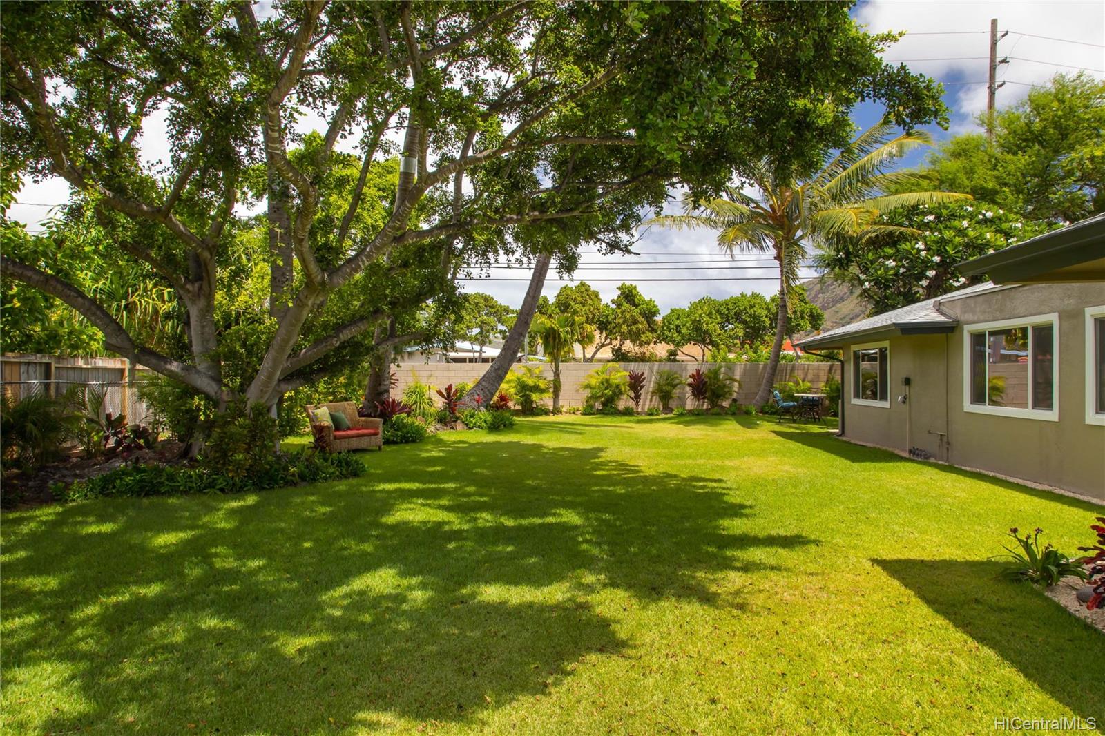 205 Portlock Road Honolulu, HI 96825