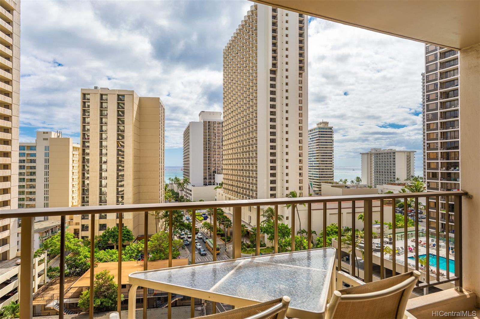 229 Paoakalani Avenue #1202, Honolulu, HI 96815