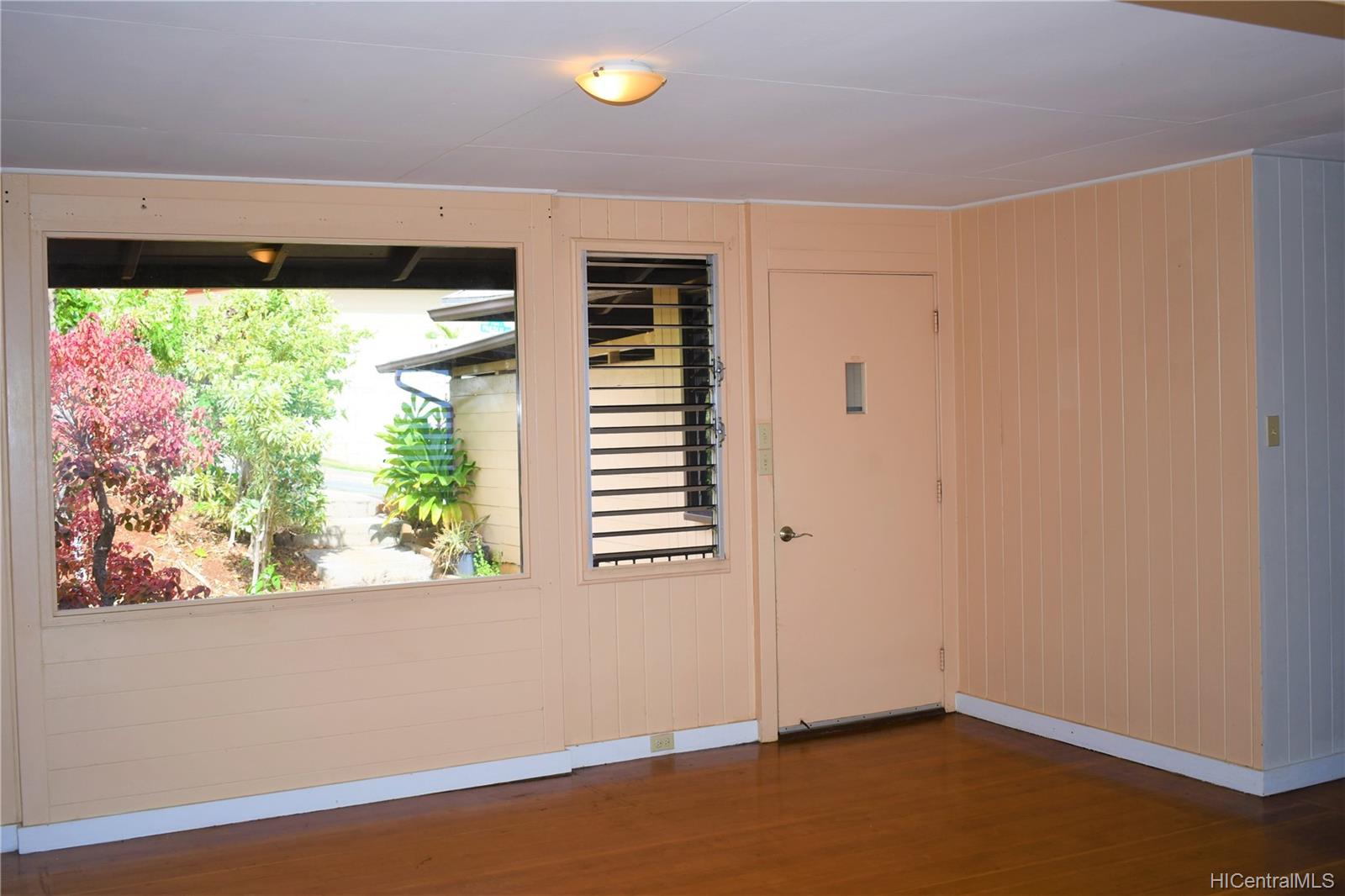 4103 Pakolu Place Honolulu, HI 96816