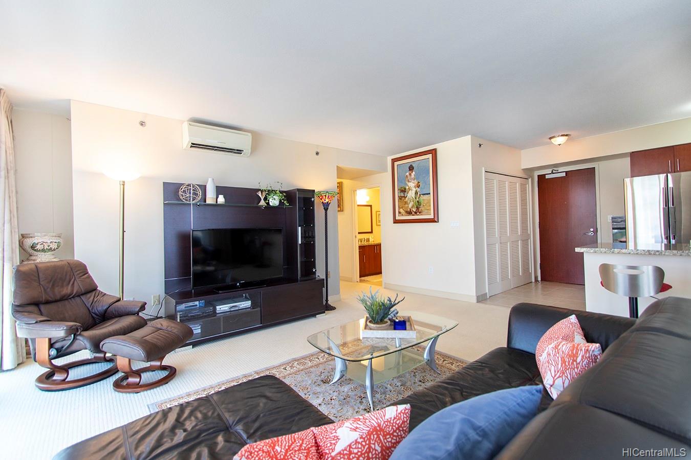 909 Kapiolani Boulevard #2204, Honolulu, HI 96814