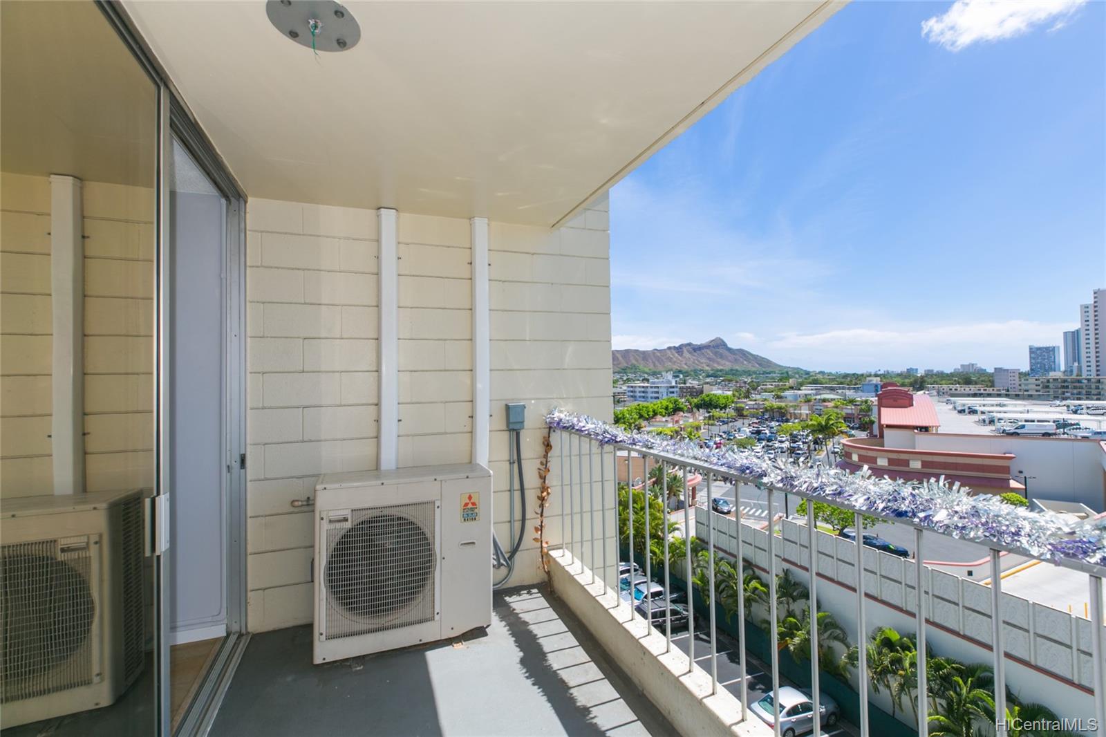 910 Kapahulu Avenue #703, Honolulu, HI 96816