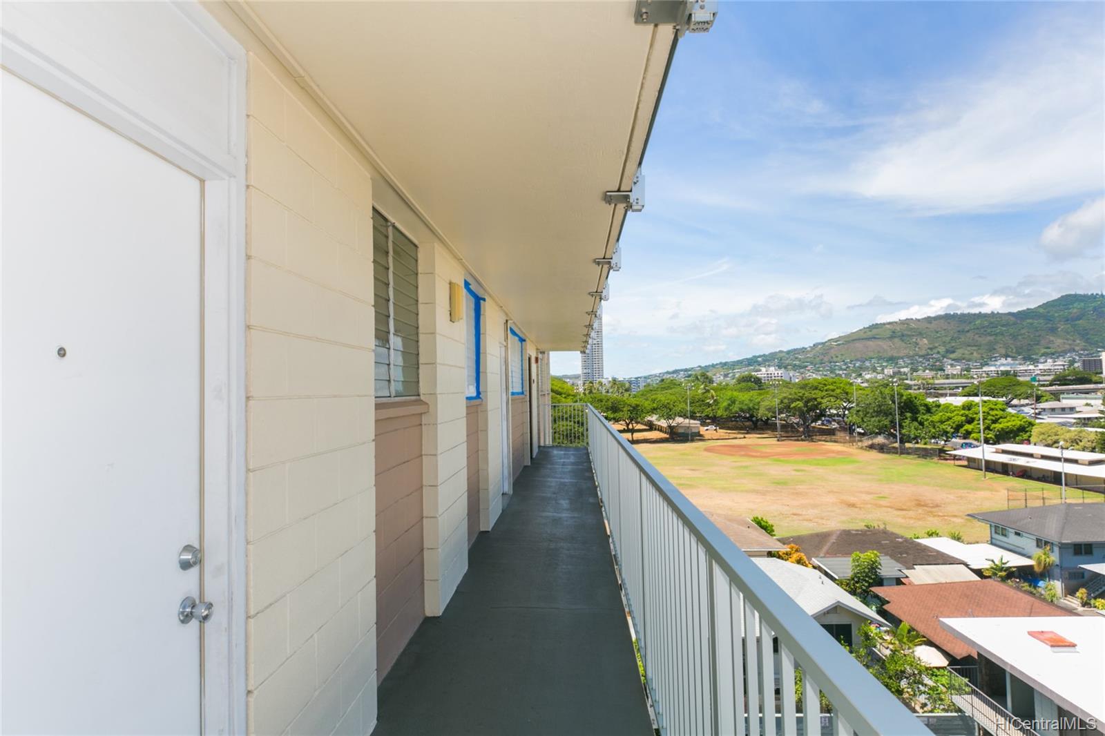 910 Kapahulu Avenue #703, Honolulu, HI 96816