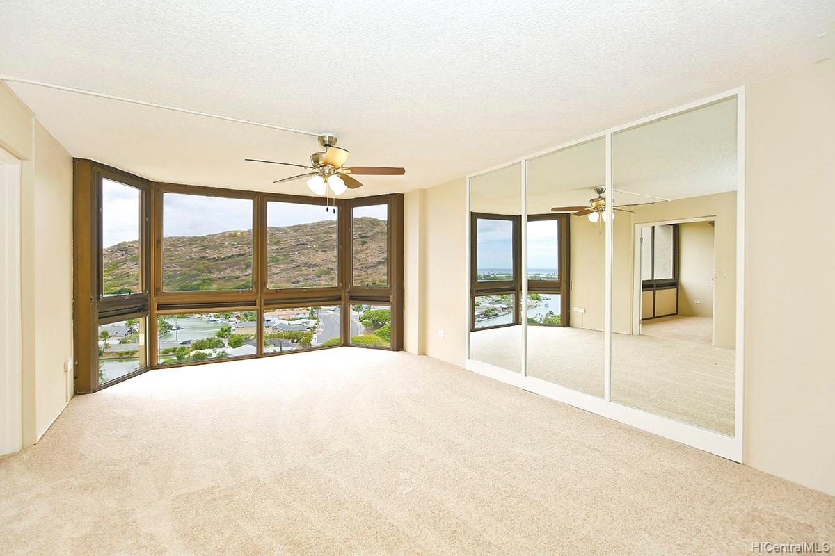 511 Hahaione Street #1/13E, Honolulu, HI 96825