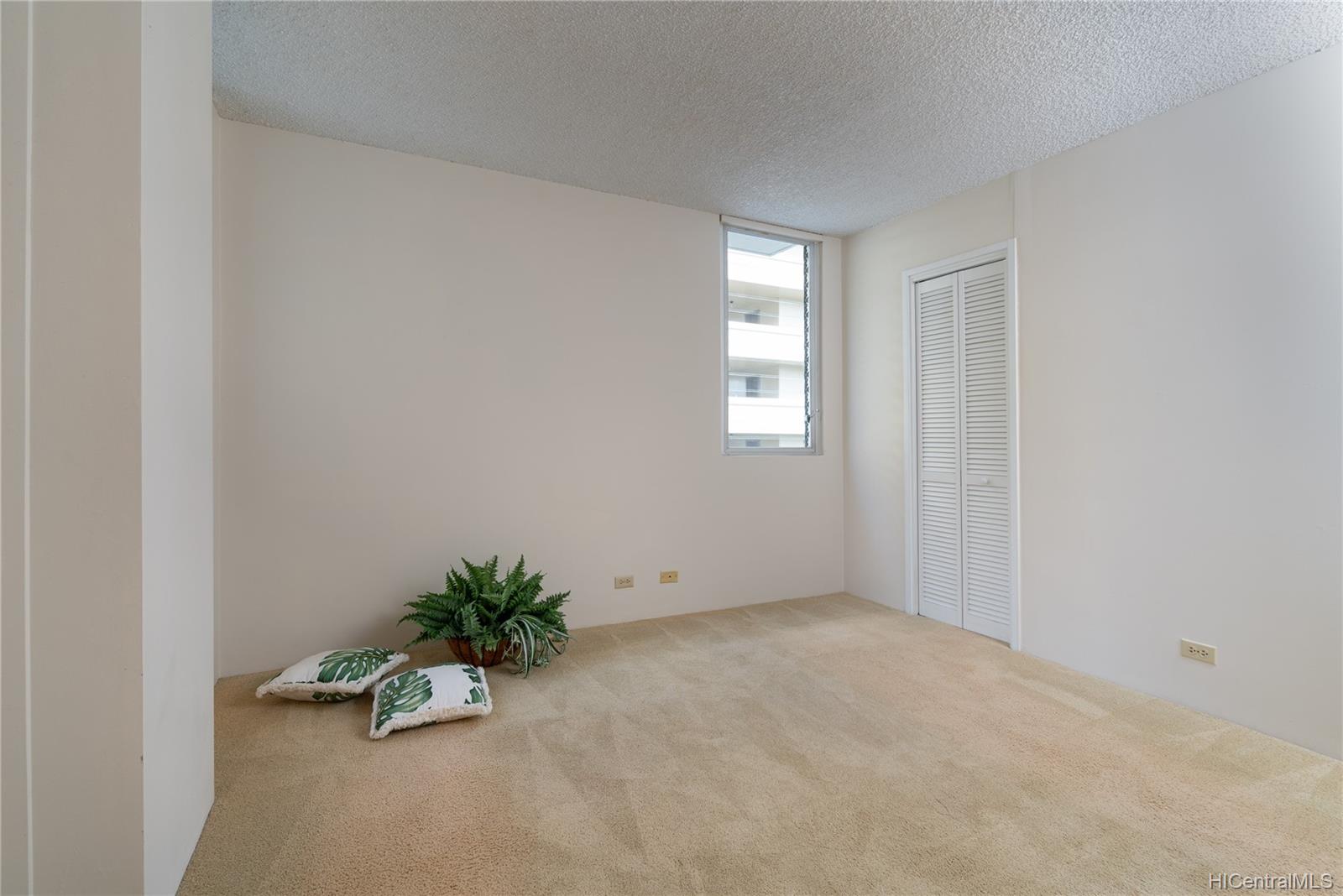 1032 Kinau Street #502, Honolulu, HI 96814