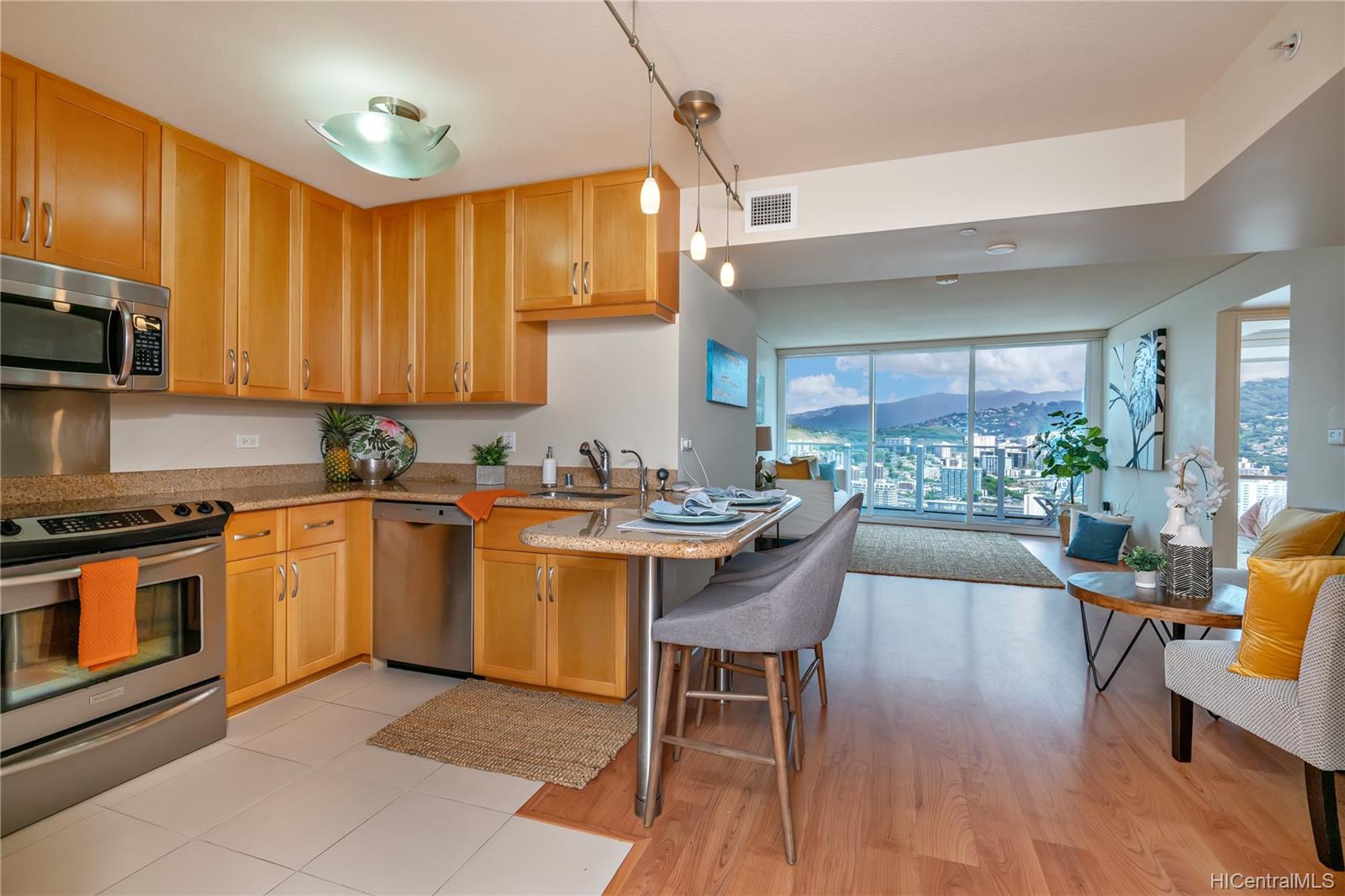 1296 Kapiolani Boulevard #4202, Honolulu, HI 96814