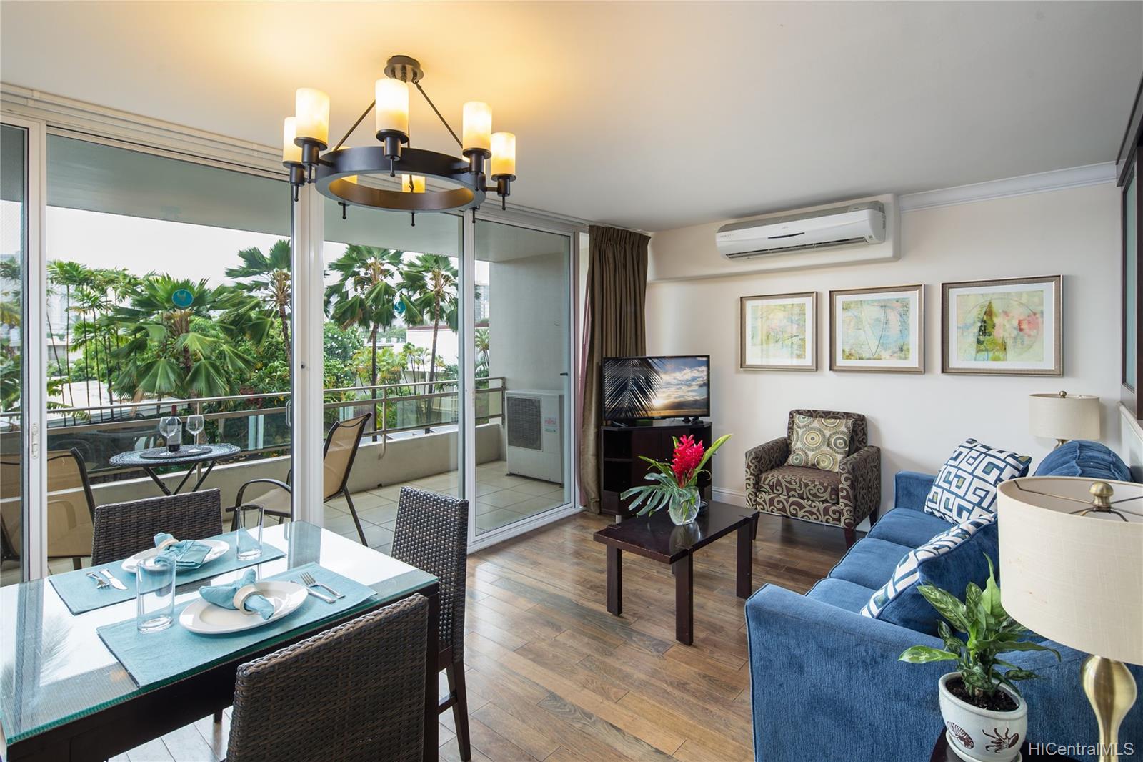 255 Beach Walk #36, Honolulu, HI 96815