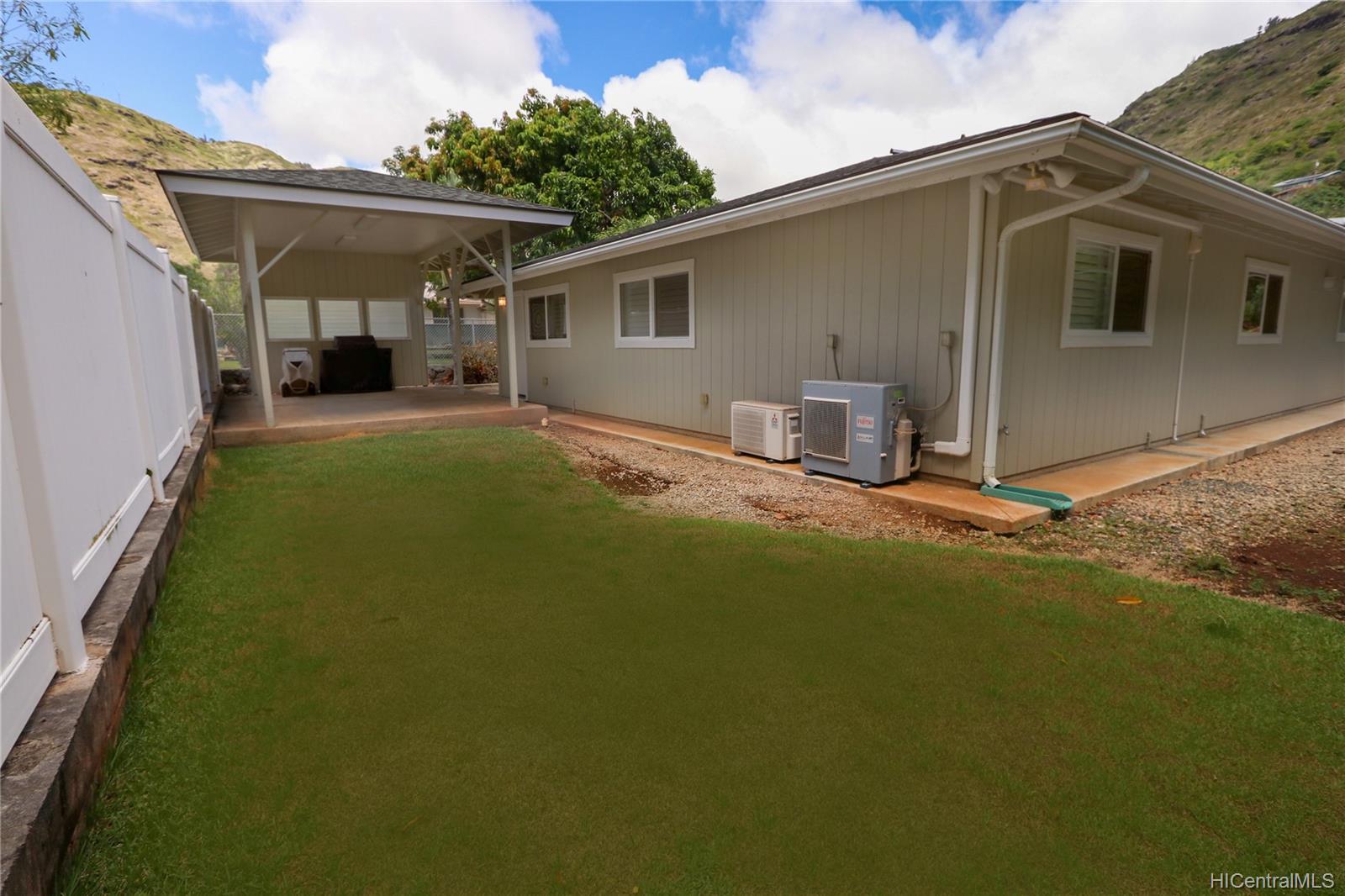 646 Hind Iuka Drive Honolulu, HI 96821