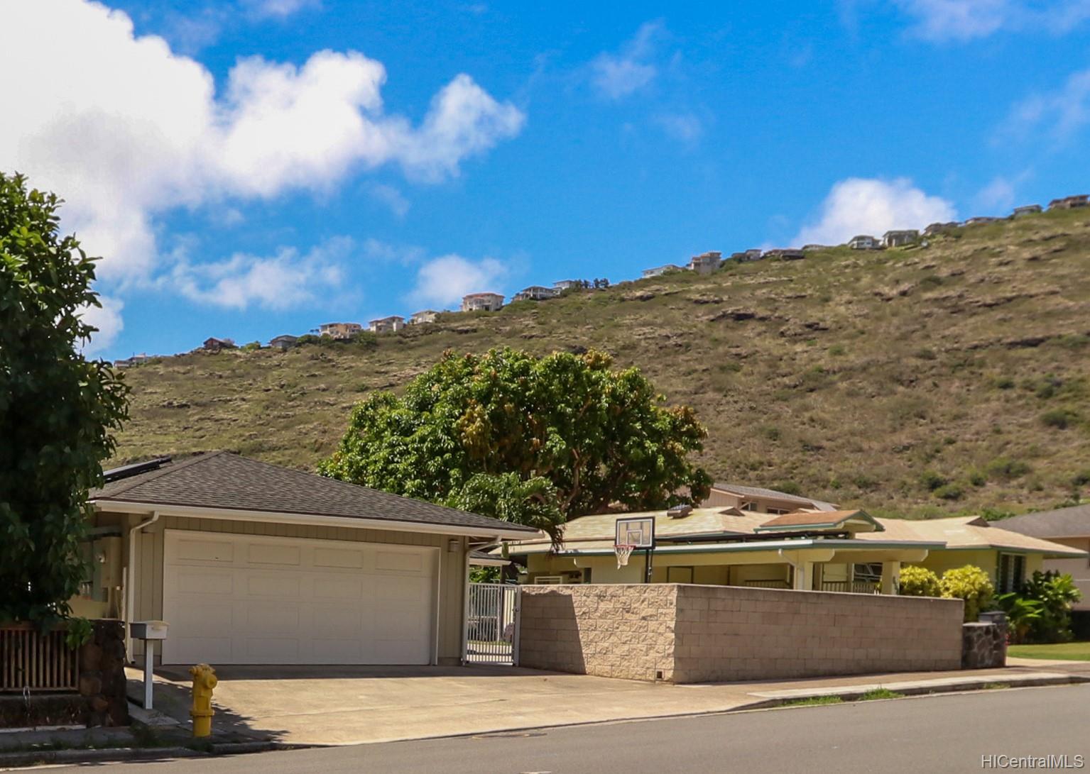 646 Hind Iuka Drive Honolulu, HI 96821