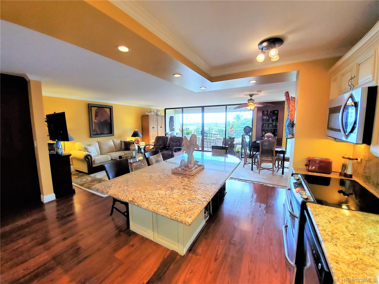 6750 Hawaii Kai Drive #405, Honolulu, HI 96825