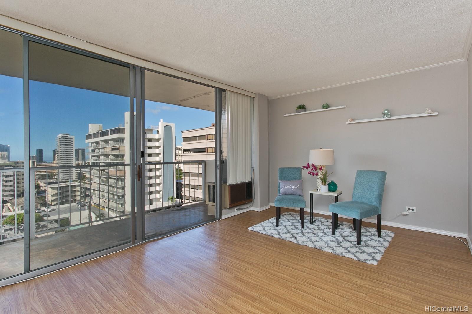 1716 Keeaumoku Street #802, Honolulu, HI 96822