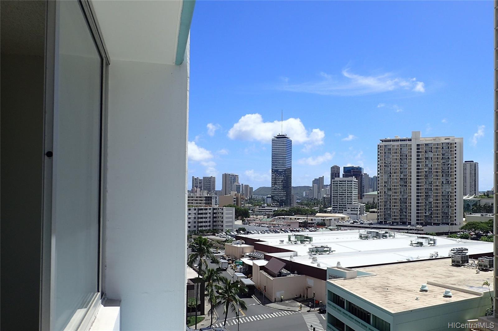 1560 Kanunu Street #1014, Honolulu, HI 96814