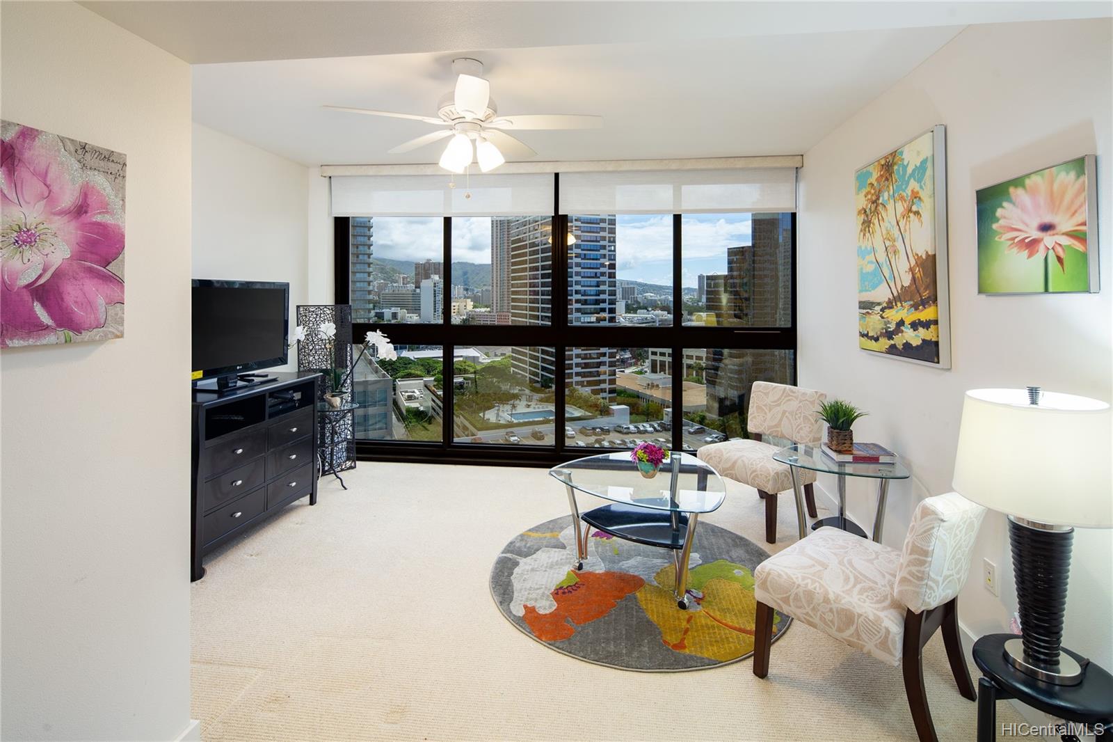 600 Queen Street #1608, Honolulu, HI 96813