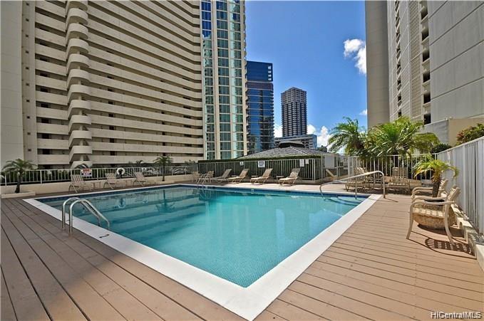 469 Ena Road #2503, Honolulu, HI 96815