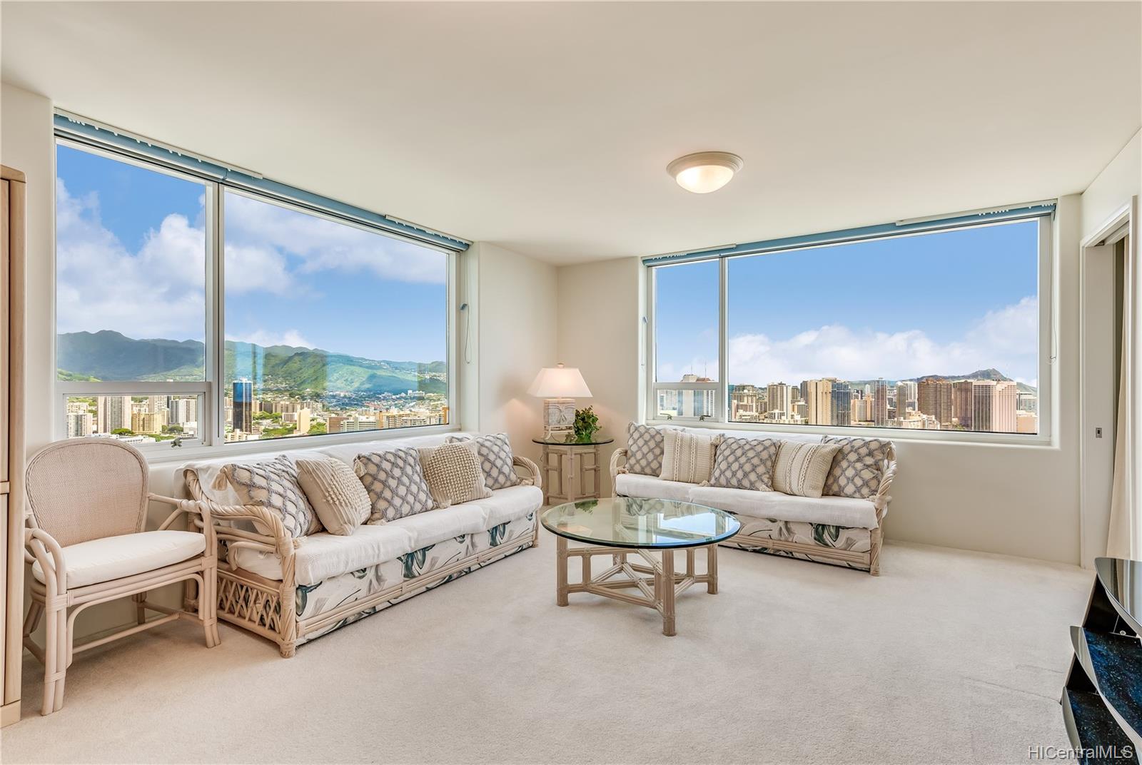 88 Piikoi Street #3804, Honolulu, HI 96814