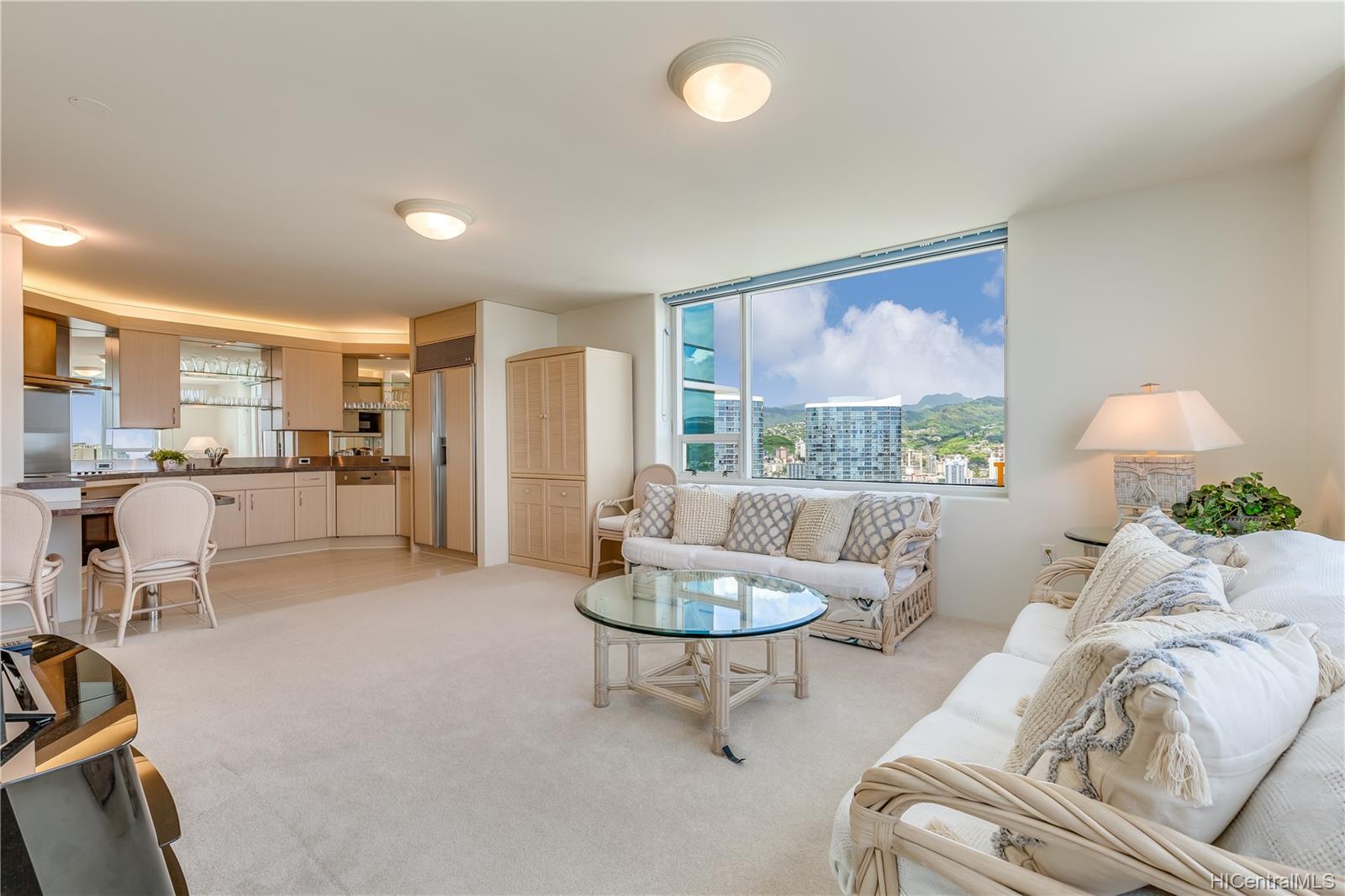 88 Piikoi Street #3804, Honolulu, HI 96814