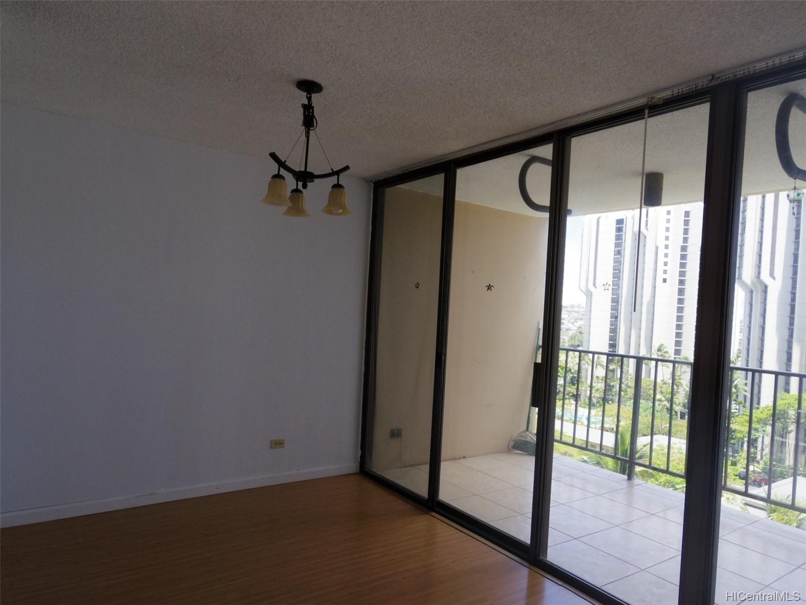 250 Ohua Avenue #10G, Honolulu, HI 96815