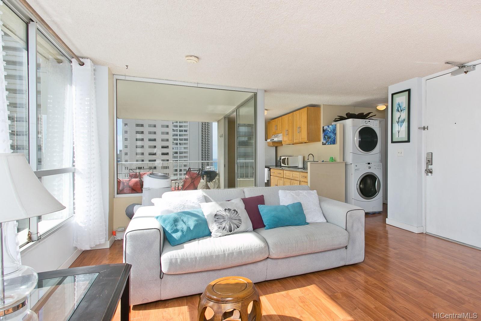 2421 Tusitala Street #1404, Honolulu, HI 96815