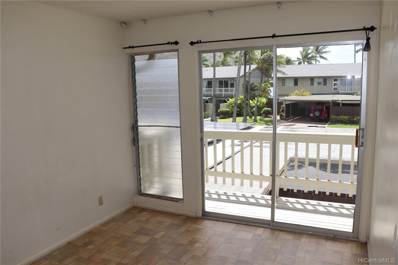 214 Koko Isle Circle #1717, Honolulu, HI 96825