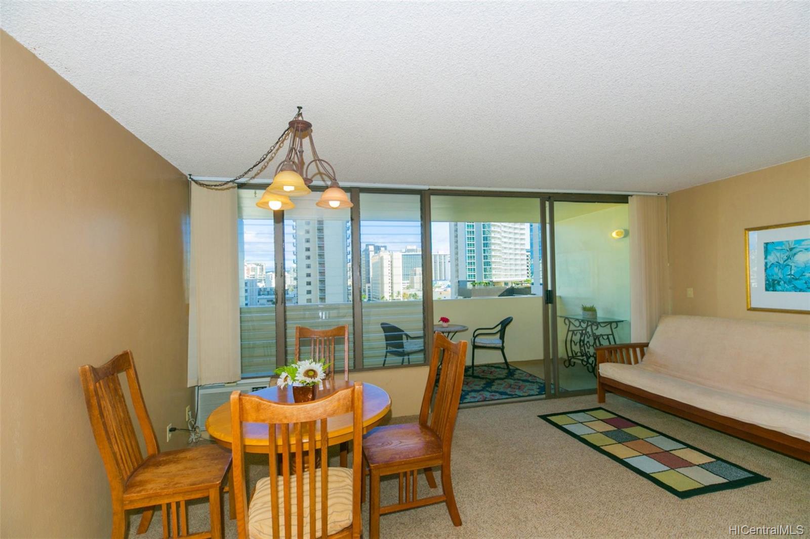 2092 Kuhio Avenue #1204, Honolulu, HI 96815