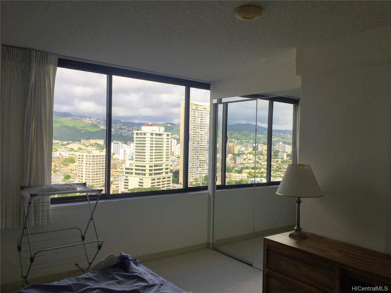 444 Niu Street #2212, Honolulu, HI 96815