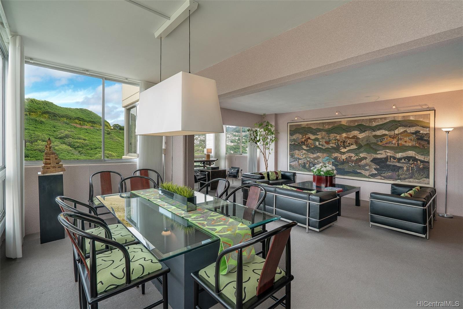 1001 Wilder Avenue #606, Honolulu, HI 96822