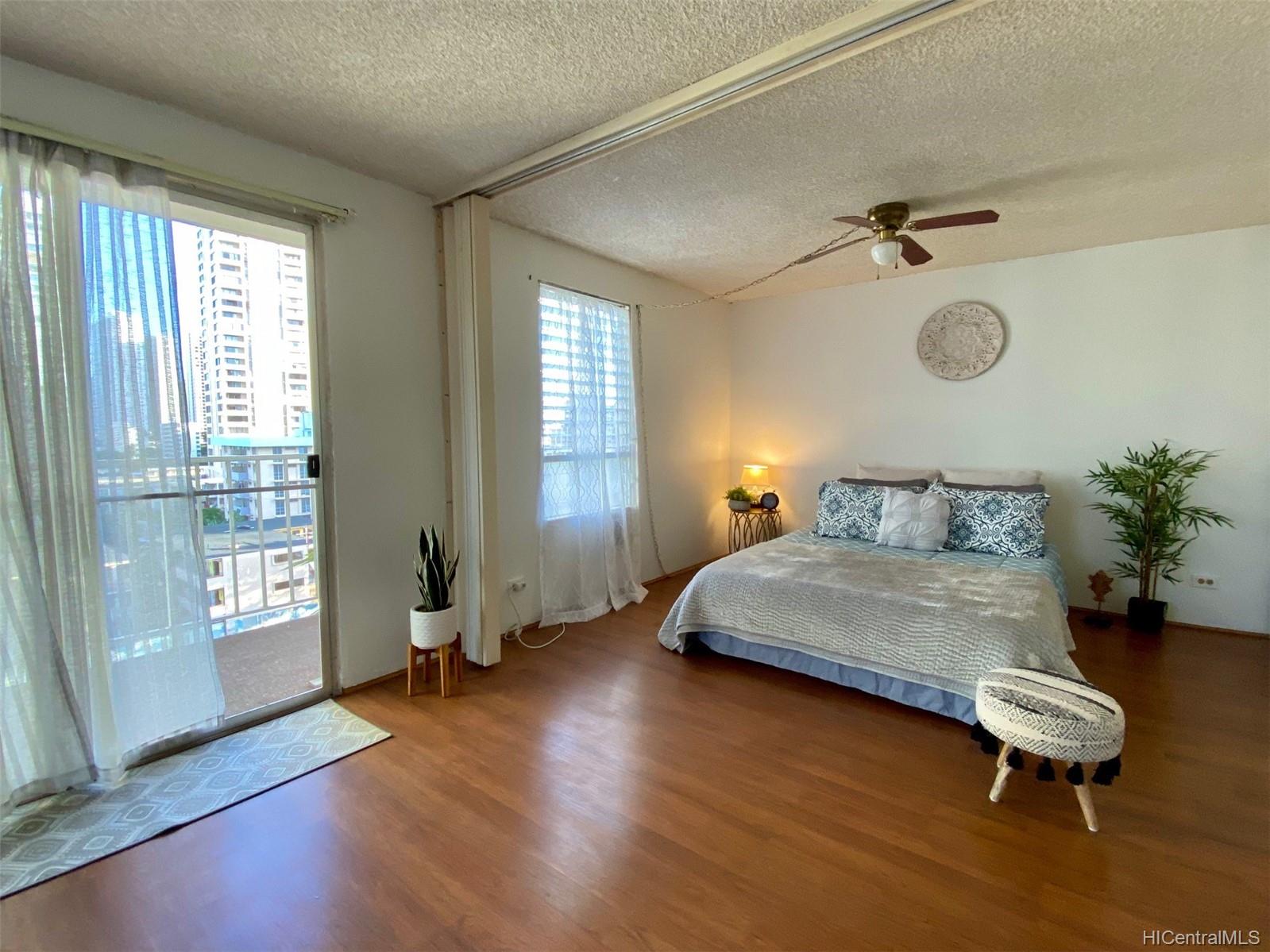 435 Walina Street #701, Honolulu, HI 96815