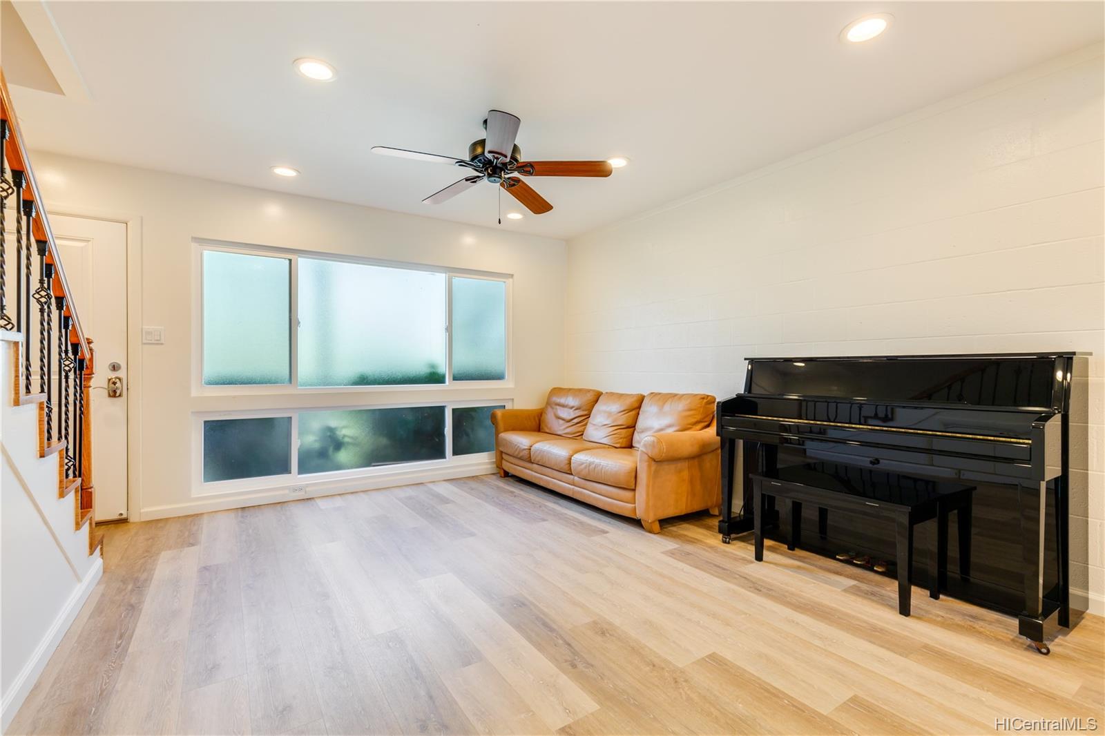 233 Kawaihae Street #120D, Honolulu, HI 96825