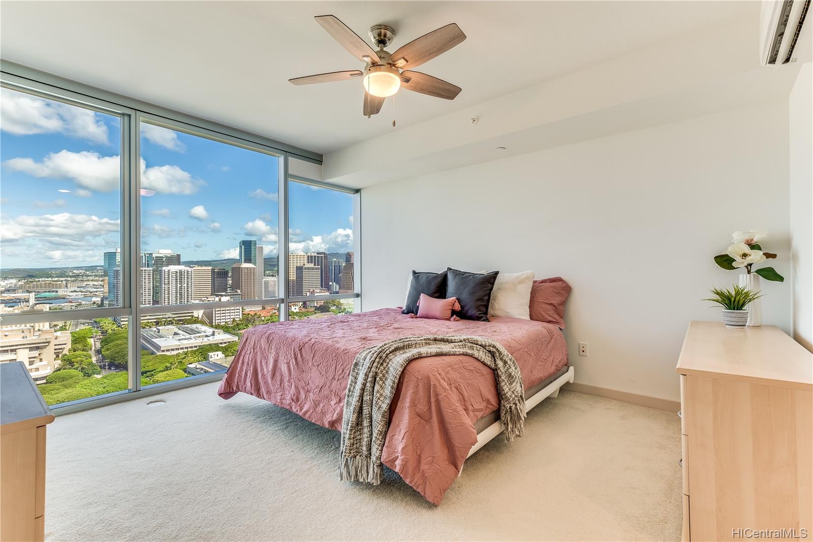 555 South Street #2607, Honolulu, HI 96813