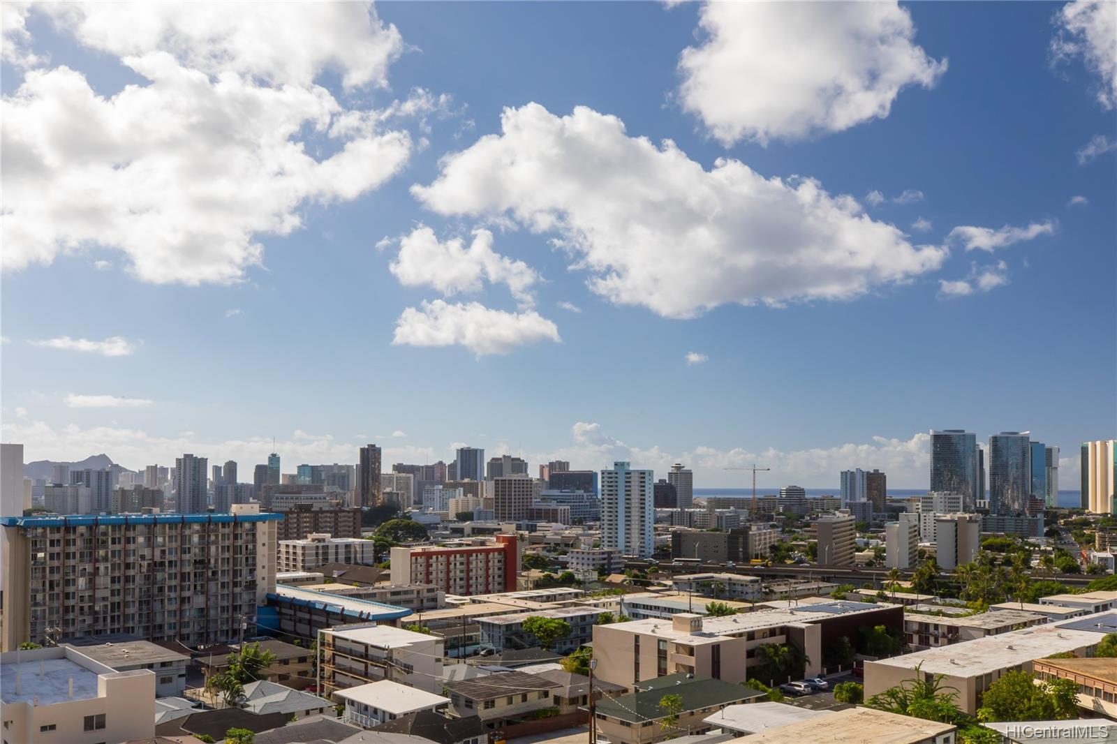 1025 Wilder Avenue #6A, Honolulu, HI 96822