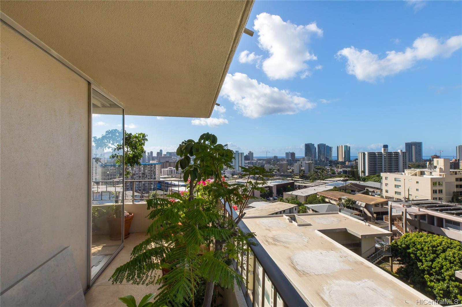 1025 Wilder Avenue #6A, Honolulu, HI 96822