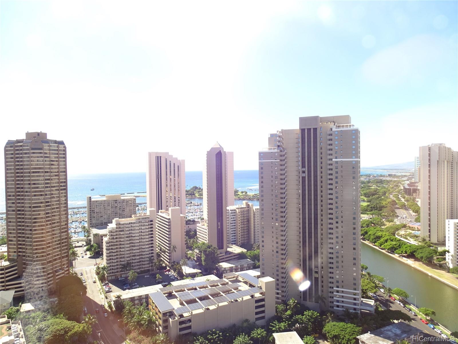 400 Hobron Lane #3301, Honolulu, HI 96815