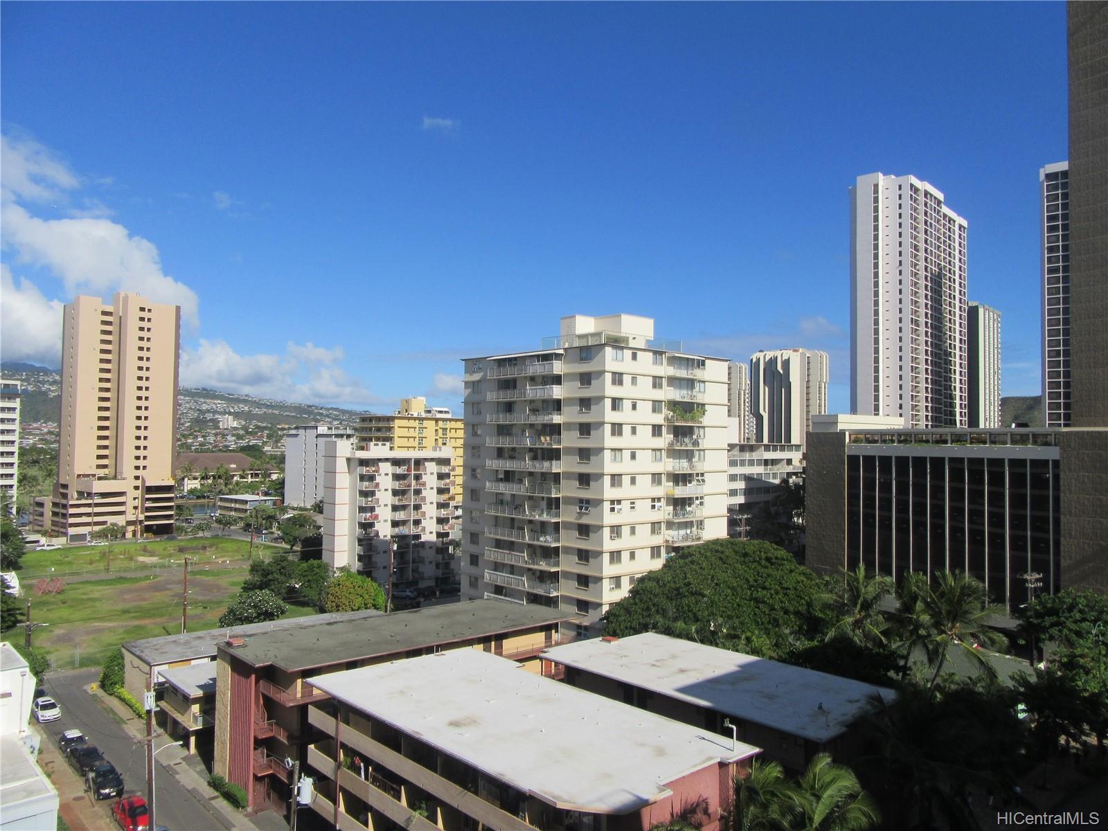 2463 Kuhio Avenue #1109, Honolulu, HI 96815