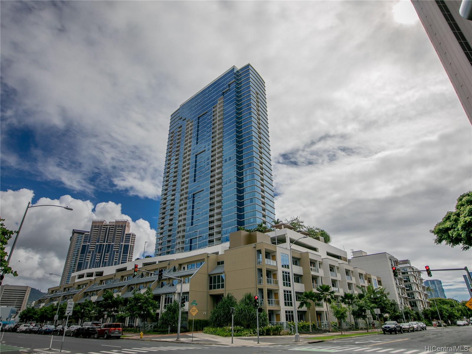 555 South Street #802, Honolulu, HI 96813