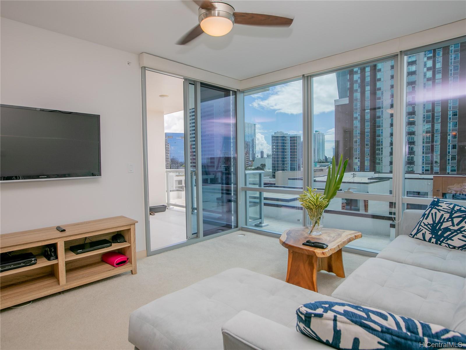 555 South Street #802, Honolulu, HI 96813